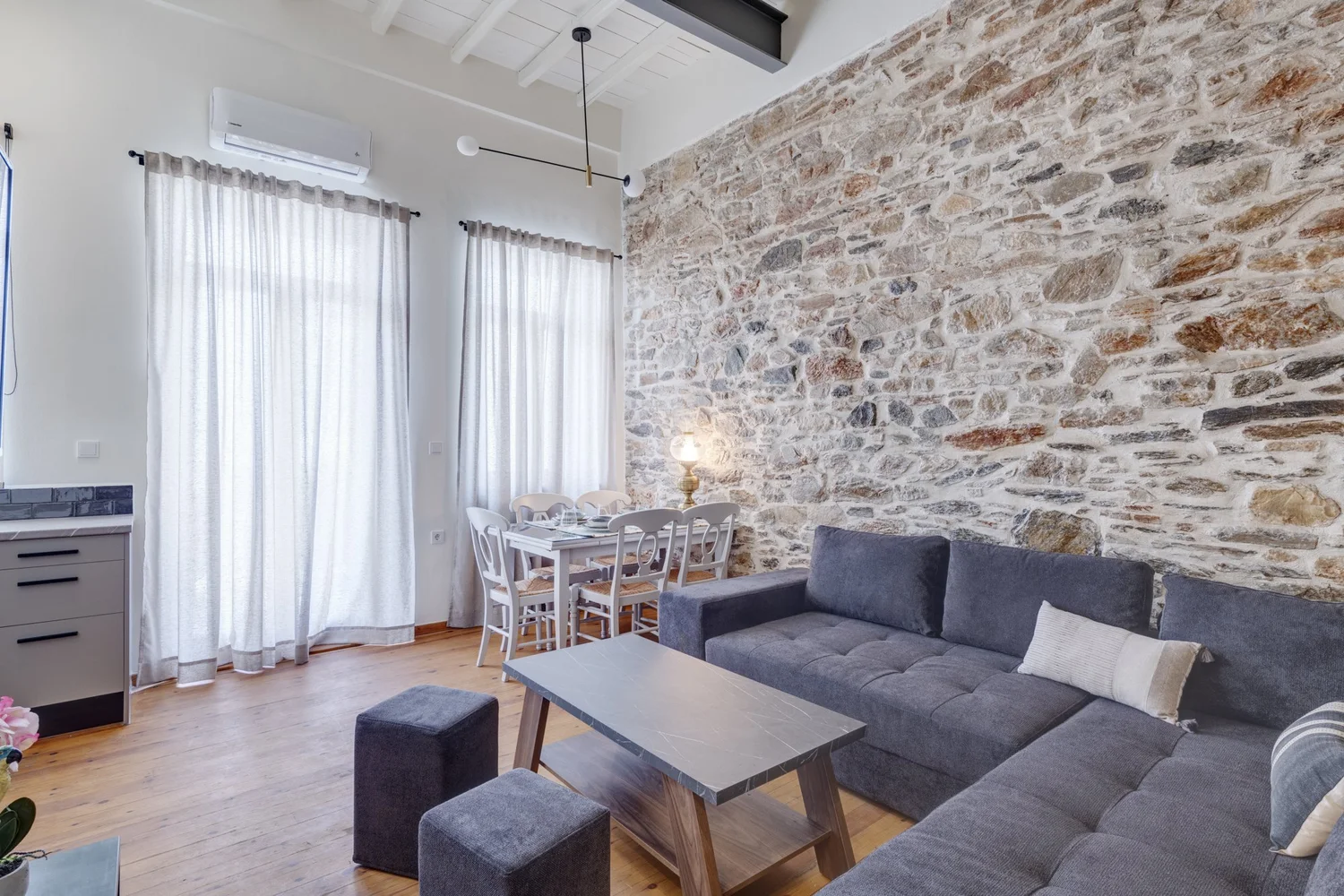 Kitchen and dining area at The Heart of Syra