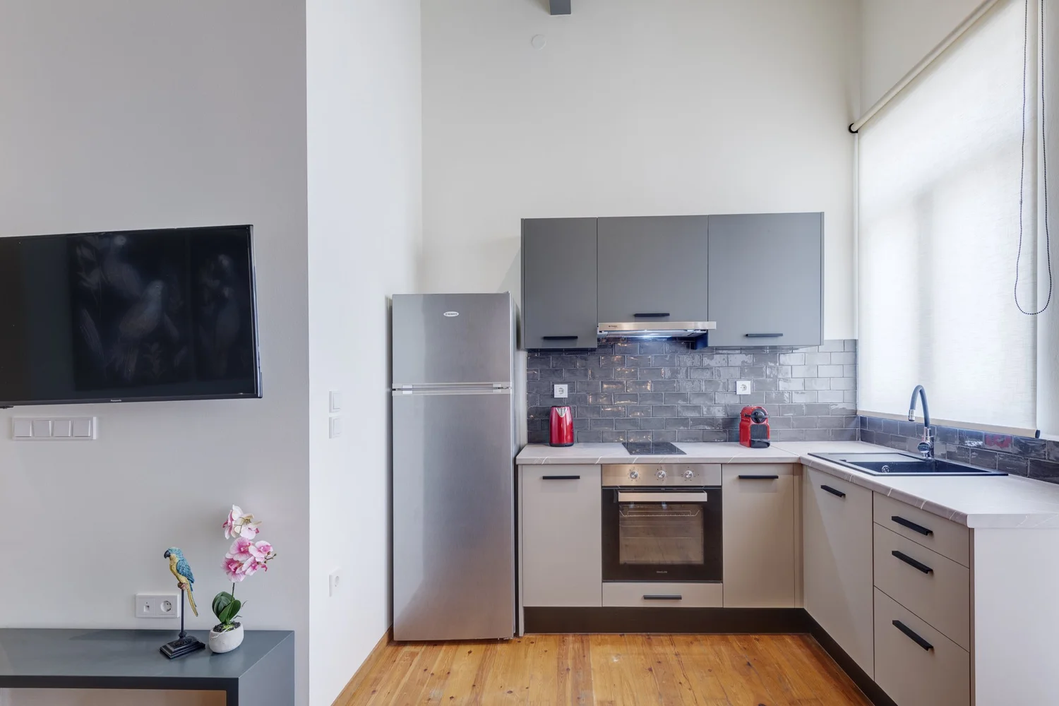 Fully equipped kitchen at The Heart of Syra